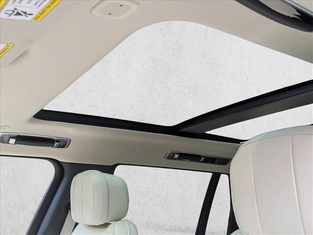 صورة مصغرة 16 لـ 2025 LAND Rover RANGE ROVER P530 SE 7 SEAT