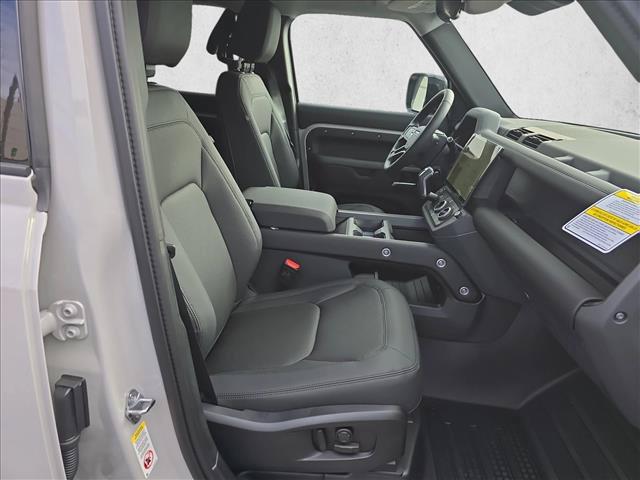 2026 LAND Rover DEFENDER P300 S 照片 10