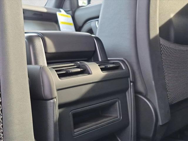 2026 LAND Rover DEFENDER P300 S 缩略图 23