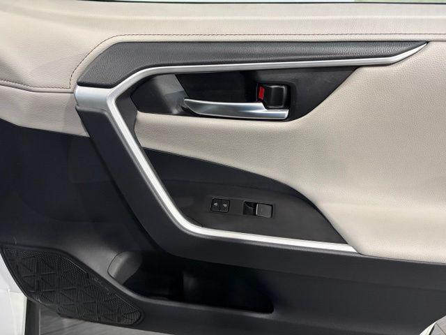 2024 Toyota RAV4 HYBRID LIMITED — фото 13
