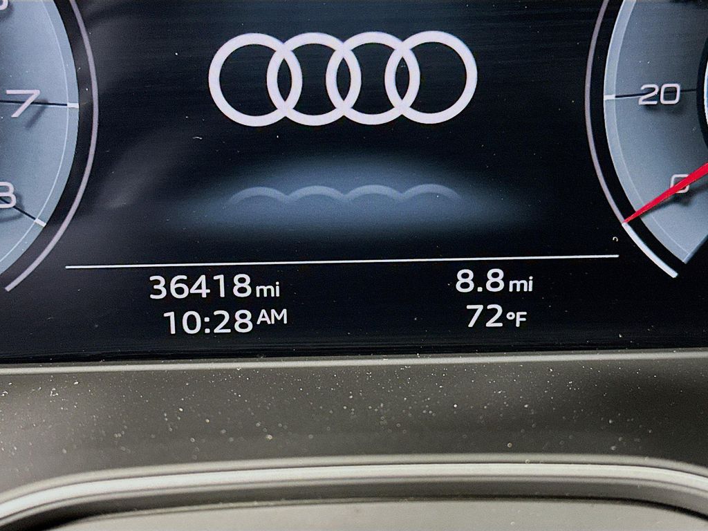 صورة 16 لـ 2025 AUDI Q5 45 S LINE PREMIUM