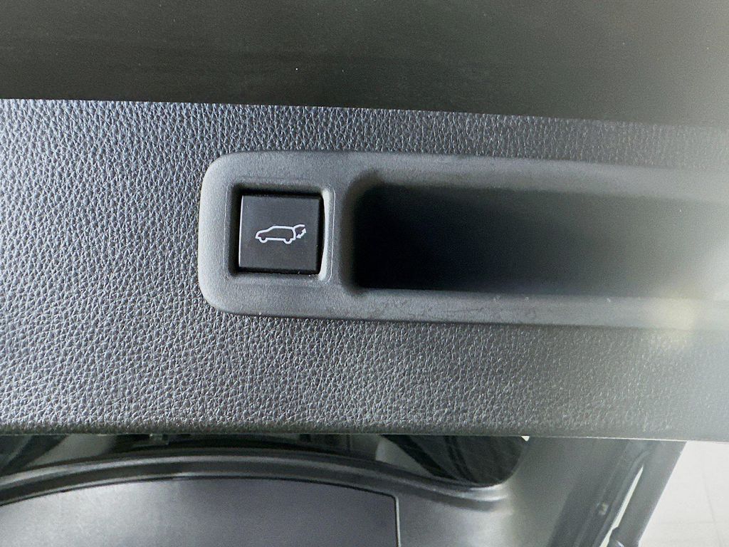 صورة مصغرة 27 لـ 2022 Toyota HIGHLANDER XLE