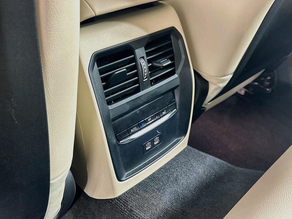 2024 BMW 330 330I — миниатюра 23