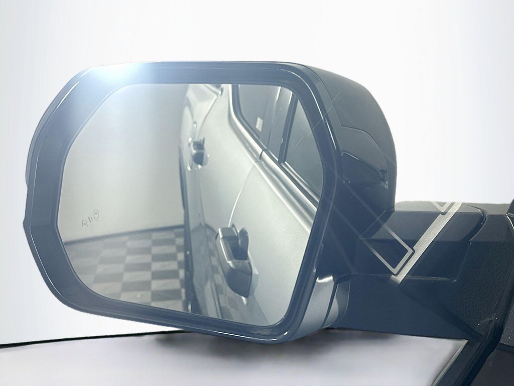 صورة مصغرة 13 لـ 2023 Toyota TUNDRA SR5