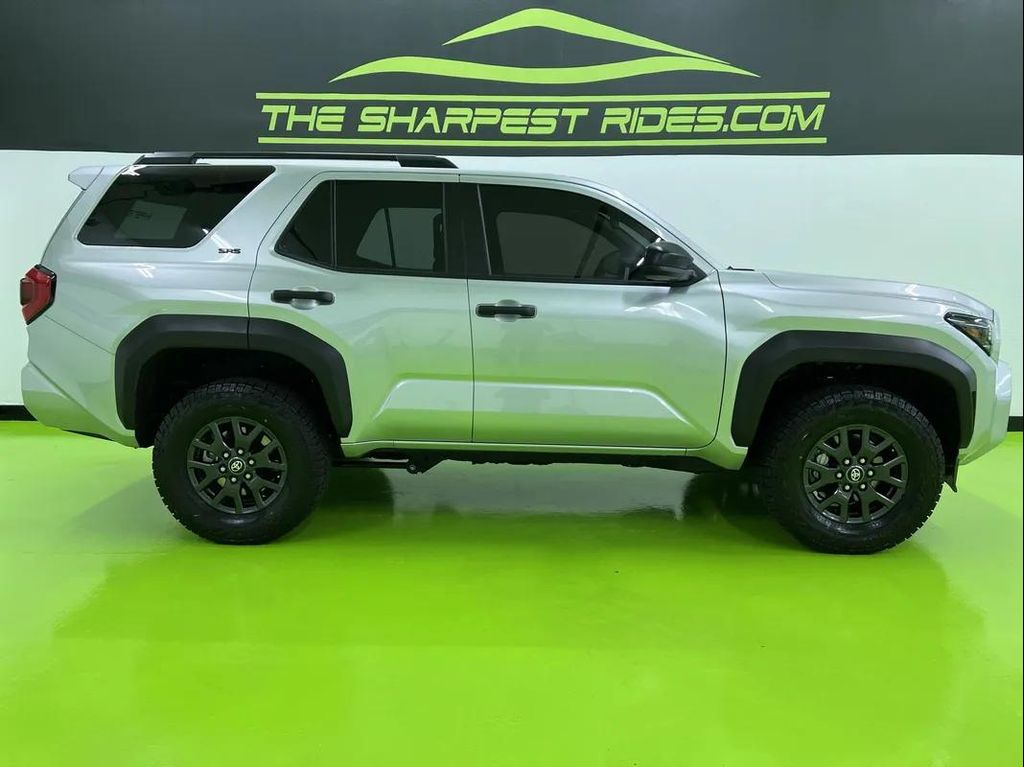 صورة مصغرة 11 لـ 2026 Toyota 4RUNNER SR5