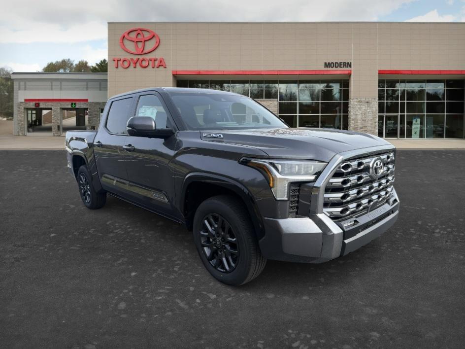 TOYOTA TUNDRA - 3