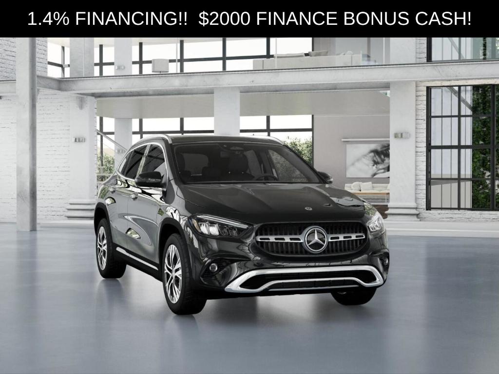 MERCEDES-BENZ GLA - 10