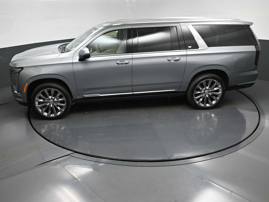 صورة 8 لـ 2026 Cadillac ESCALADE ESV PLATINUM
