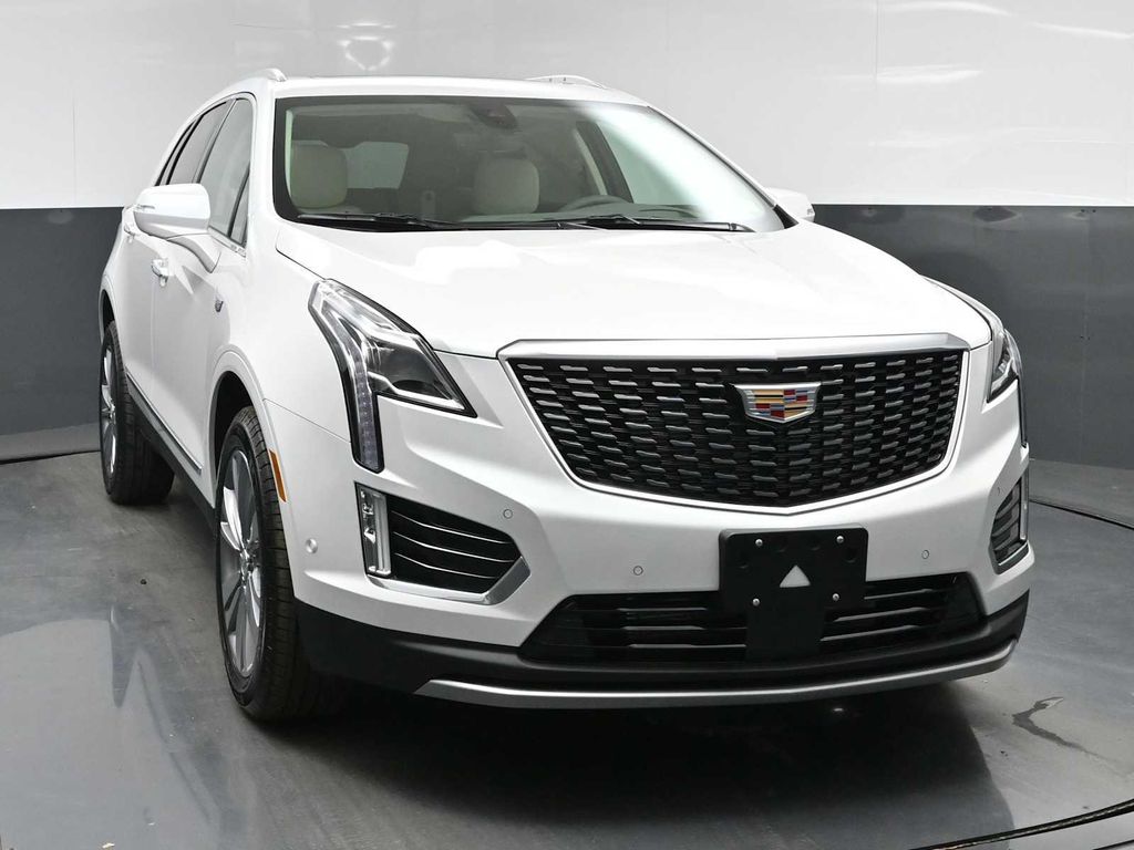 New 2026 Cadillac XT5 Premium Luxury