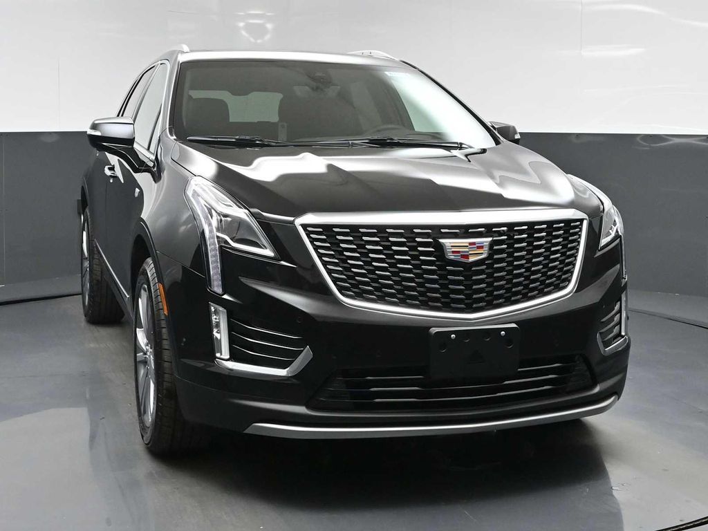New 2026 Cadillac XT5 Premium Luxury
