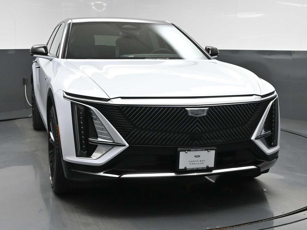 New 2026 Cadillac LYRIQ Luxury