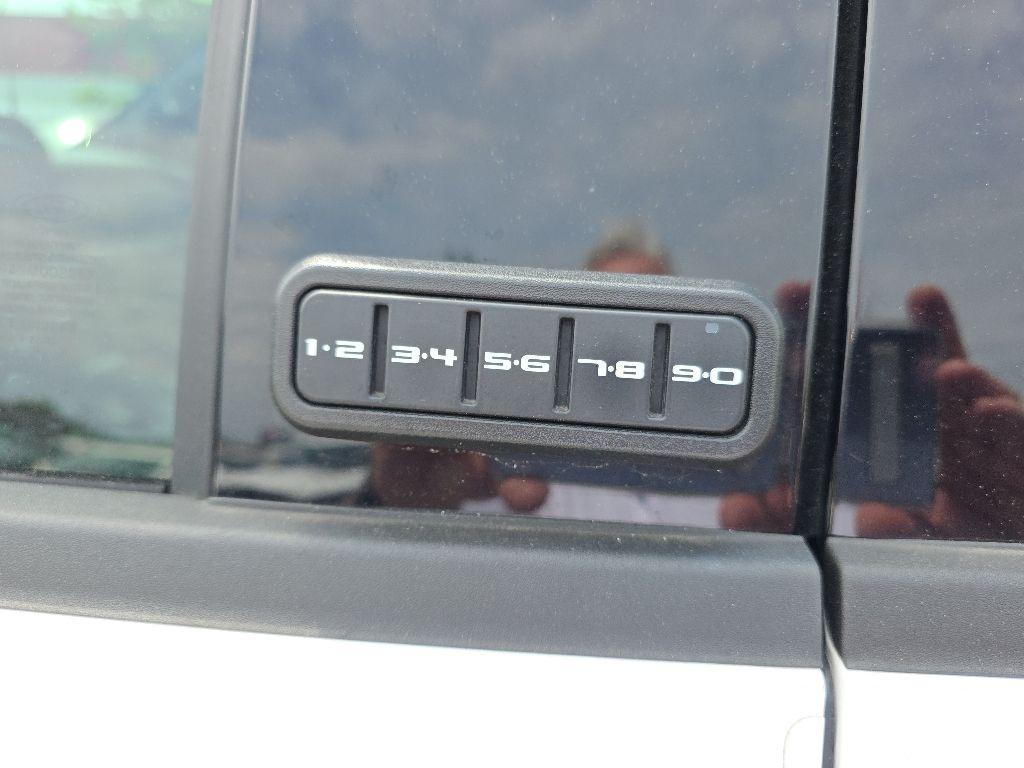 FORD F-150 TREMOR - 6