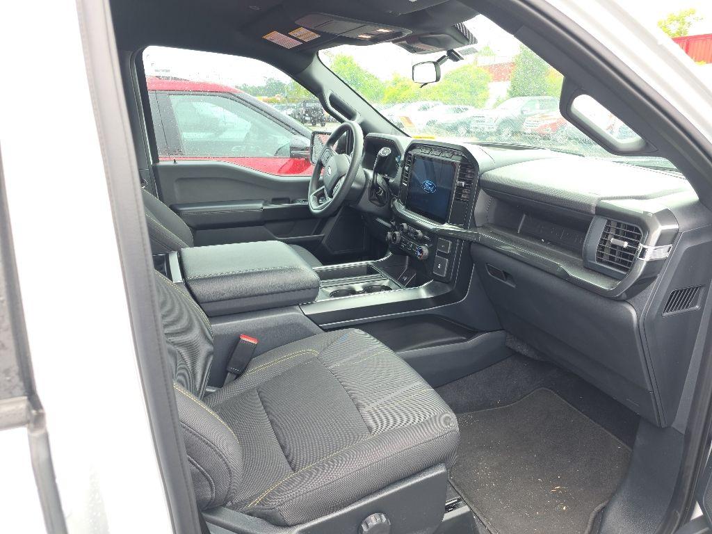 FORD F-150 STX - 4