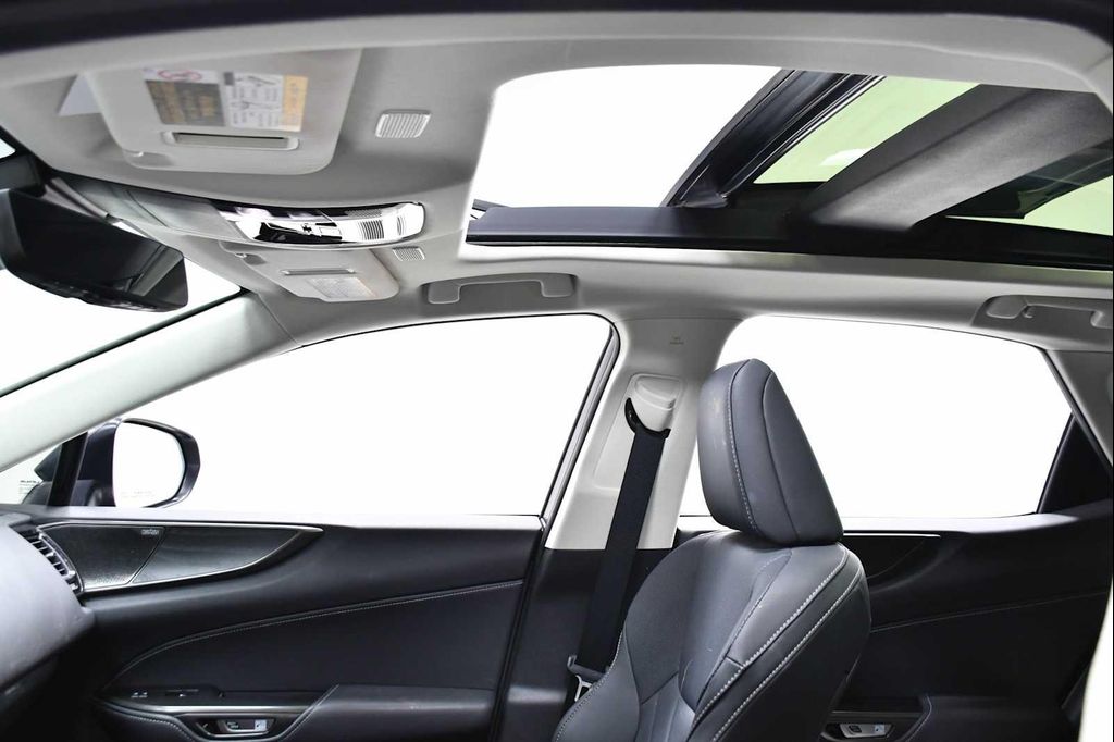 صورة مصغرة 13 لـ 2023 Lexus NX 350 LUXURY