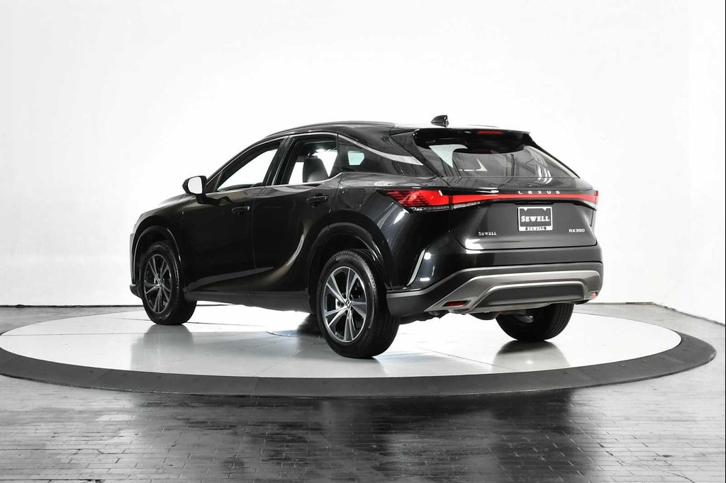 صورة 4 لـ 2025 Lexus RX 350 PREMIUM