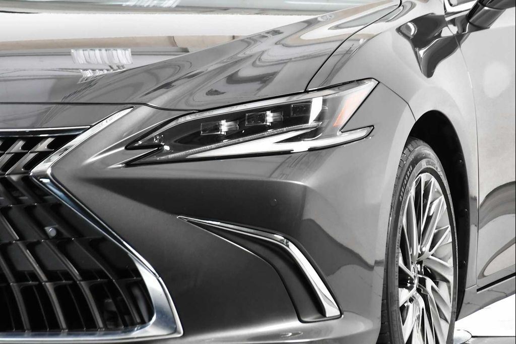 2024 Lexus ES 300H ULTRA LUXURY — фото 11