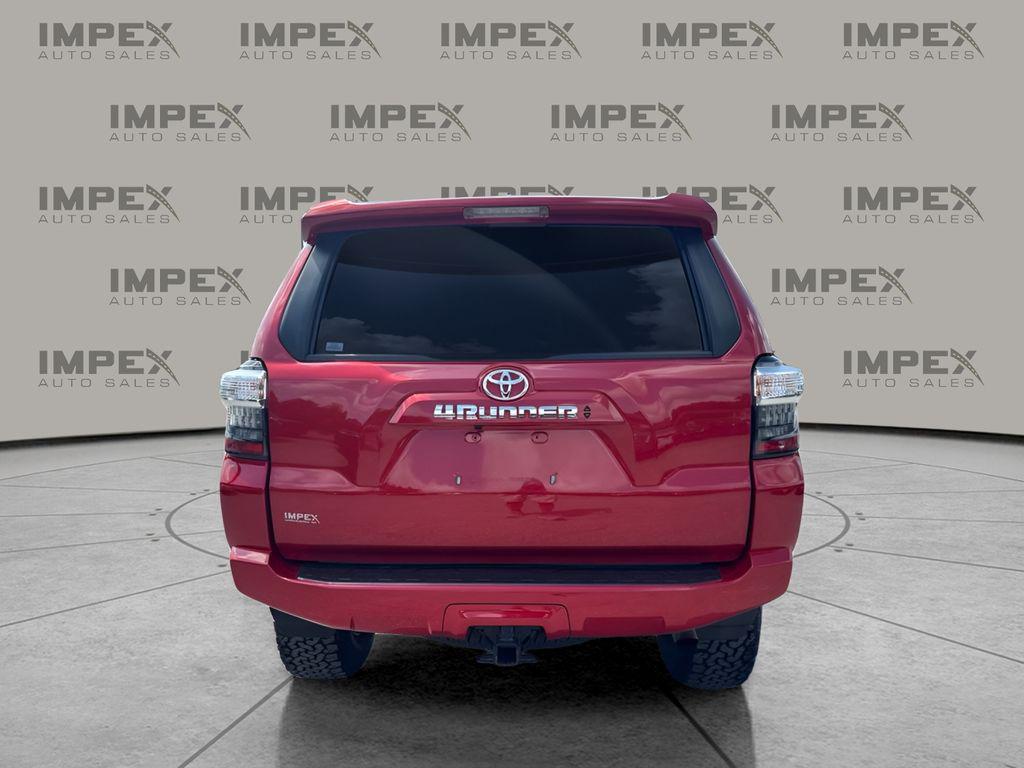 صورة 4 لـ 2022 Toyota 4RUNNER SR5