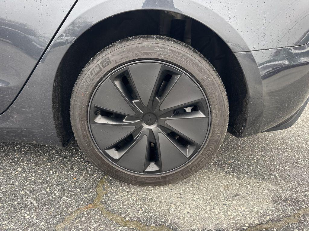 صورة مصغرة 33 لـ 2025 Tesla MODEL 3 LONG RANGE