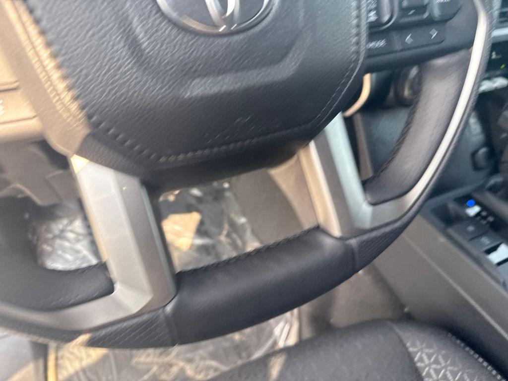 صورة مصغرة 15 لـ 2026 Toyota 4RUNNER SR5