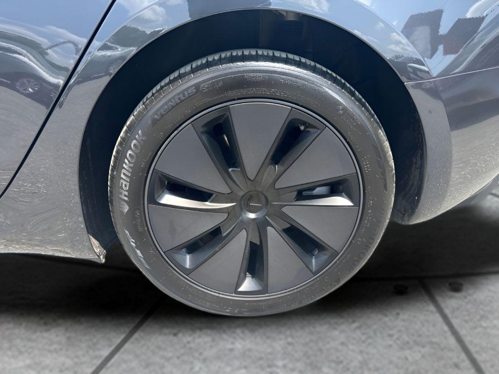 صورة مصغرة 32 لـ 2025 Tesla MODEL 3 LONG RANGE
