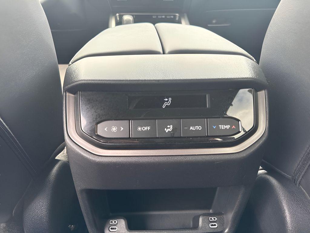 صورة 8 لـ 2025 Lexus TX 350 PREMIUM