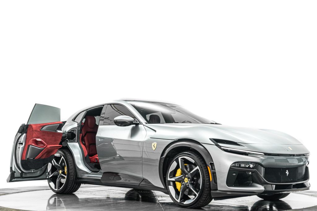 صورة مصغرة 32 لـ 2025 Ferrari PUROSANGUE -780 MILES, LEATHER AND ALCANTARA INTER