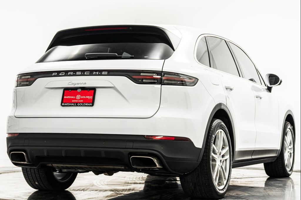PORSCHE CAYENNE - 9