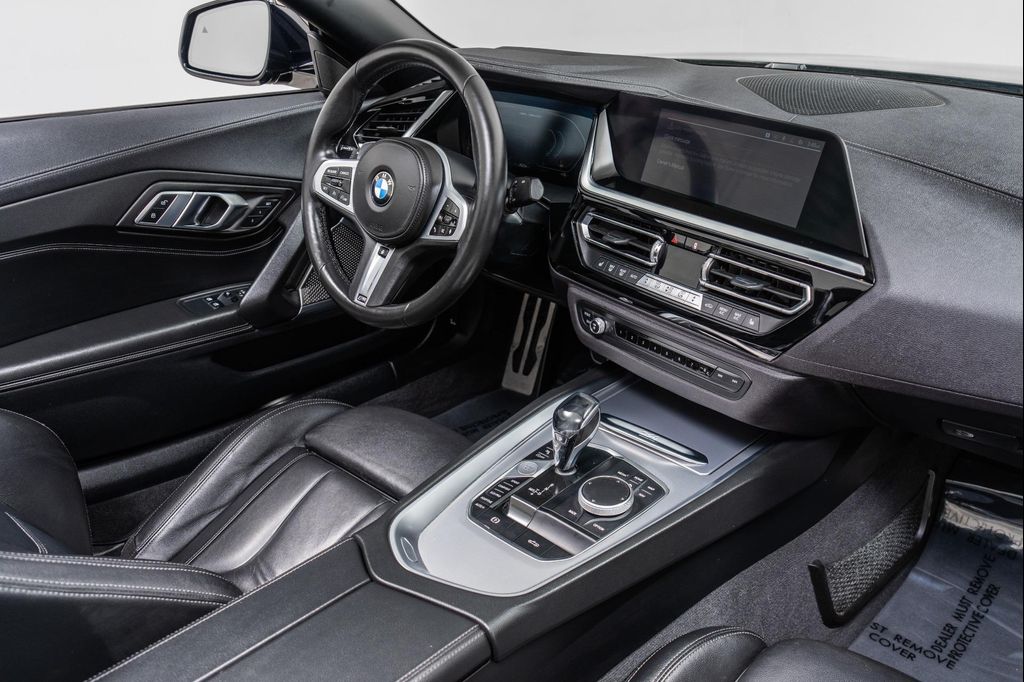 صورة 26 لـ 2020 BMW Z4 M40I