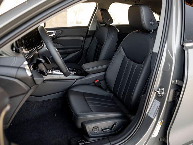 صورة 14 لـ 2025 AUDI A5 PREMIUM TFSI QUATTRO S TRONIC