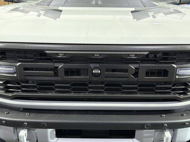 FORD BRONCO RAPTOR - 9