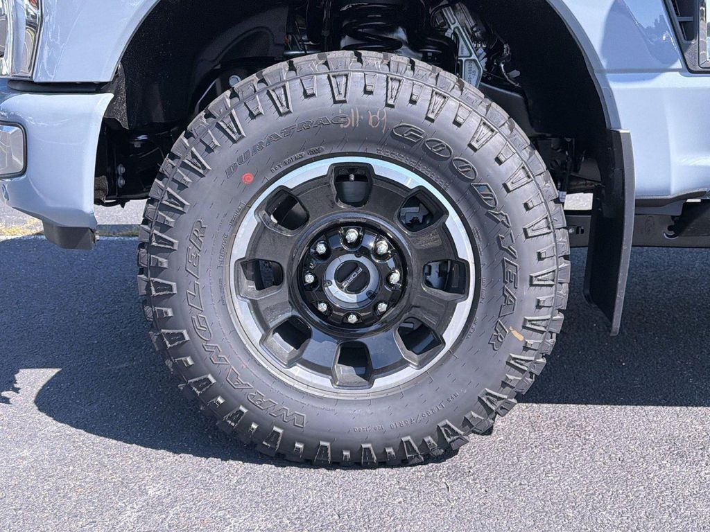 2026 FORD F-350 PLATINUM — миниатюра 14