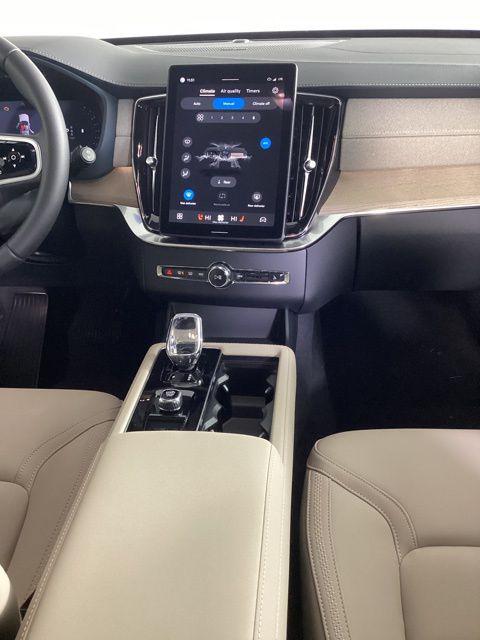 صورة مصغرة 22 لـ 2026 Volvo XC90 B6 PLUS 7-SEATER