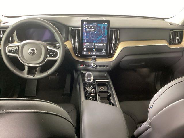 2026 Volvo XC60 B5 PLUS — миниатюра 12