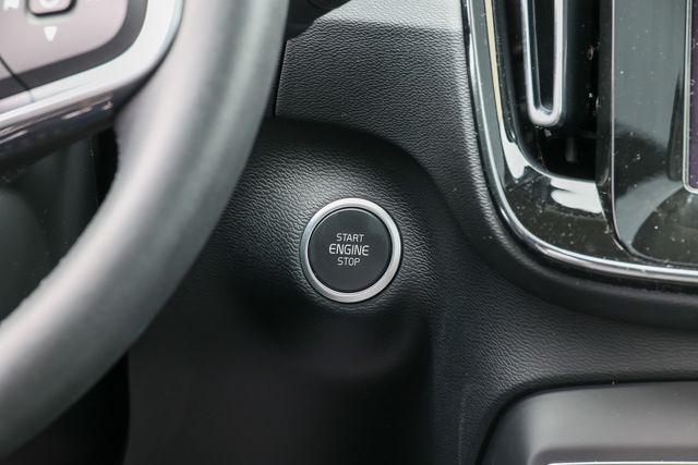 صورة مصغرة 16 لـ 2024 Volvo XC40 B5 ULTIMATE DARK THEME