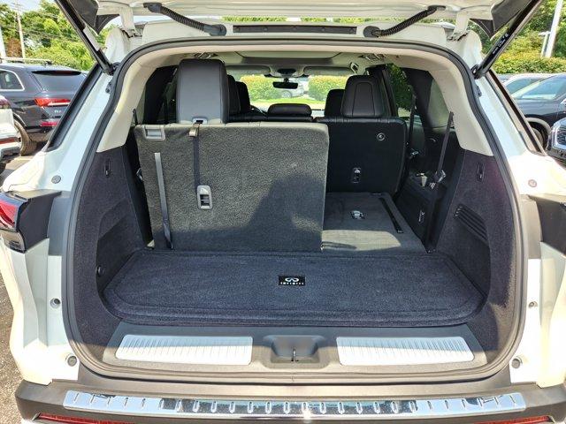 صورة 8 لـ 2023 Infiniti QX60 LUXE