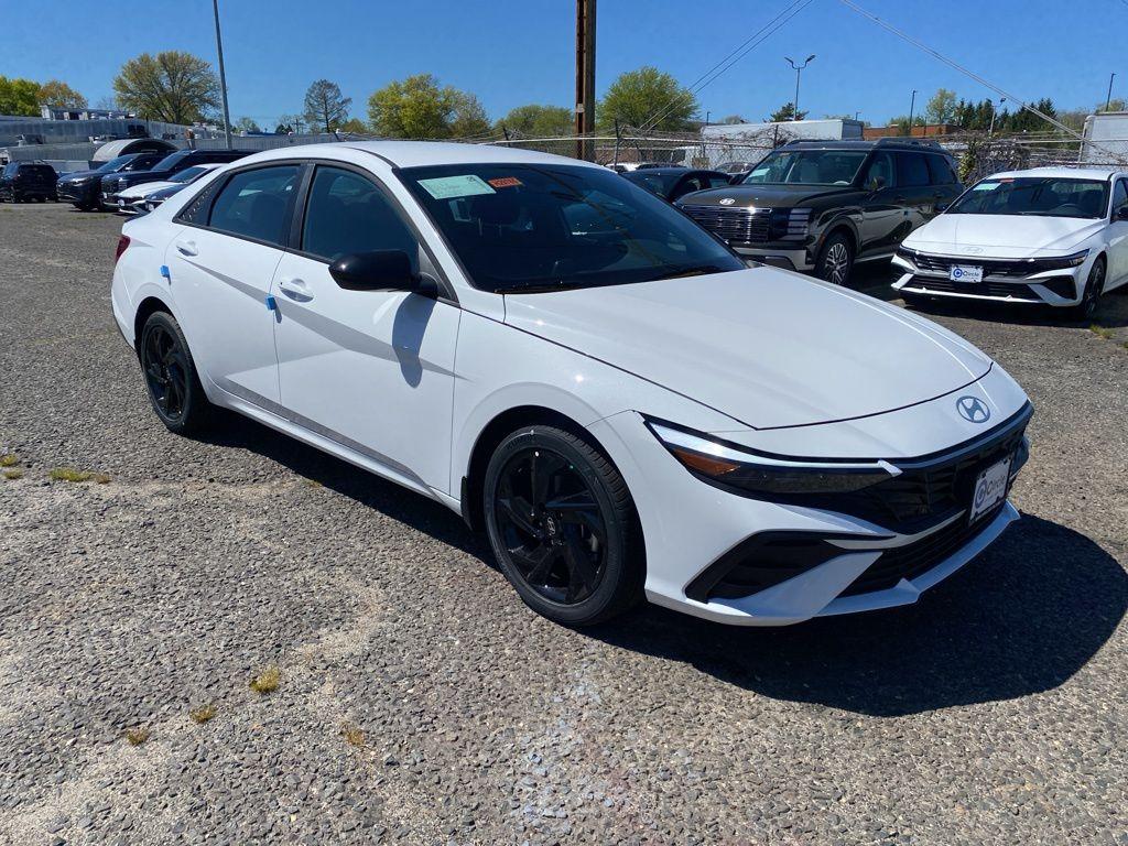 New 2026 Hyundai ELANTRA SEL Sport