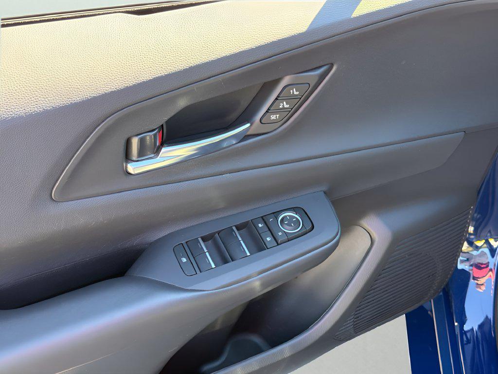 صورة مصغرة 16 لـ 2025 Toyota PRIUS PLUG-IN HYBRID XSE PREMIUM