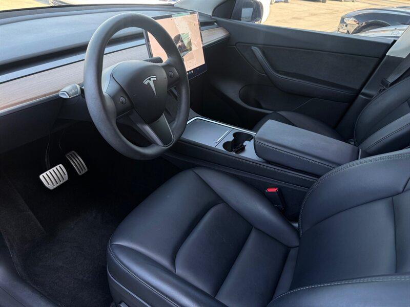 TESLA MODEL Y PERFORMANCE DUAL MOTOR ALL-WHEEL DRIVE - 8