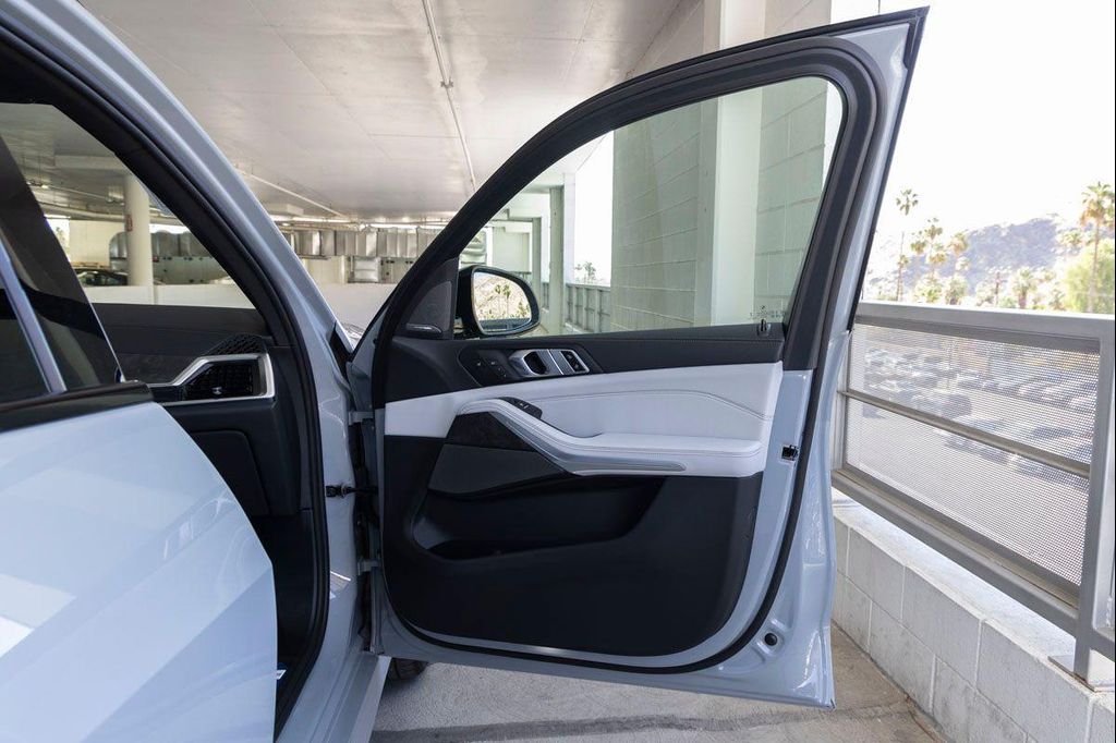 2026 BMW X5 XDRIVE40I — миниатюра 27
