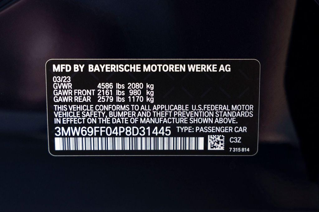 صورة مصغرة 33 لـ 2023 BMW 330 330I