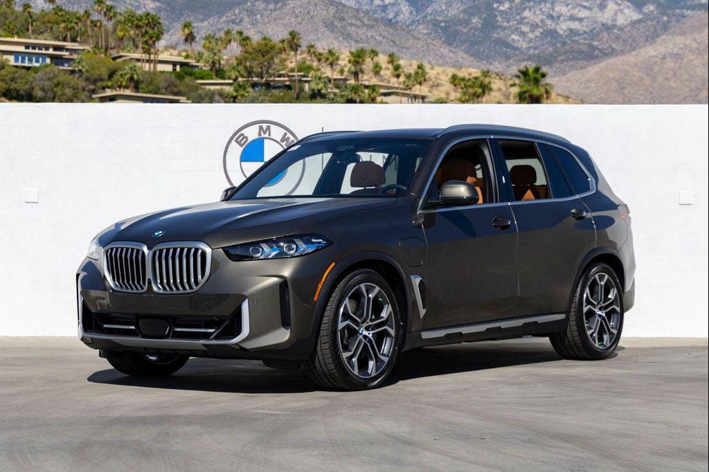 New 2026 BMW X5 PHEV xDrive50e