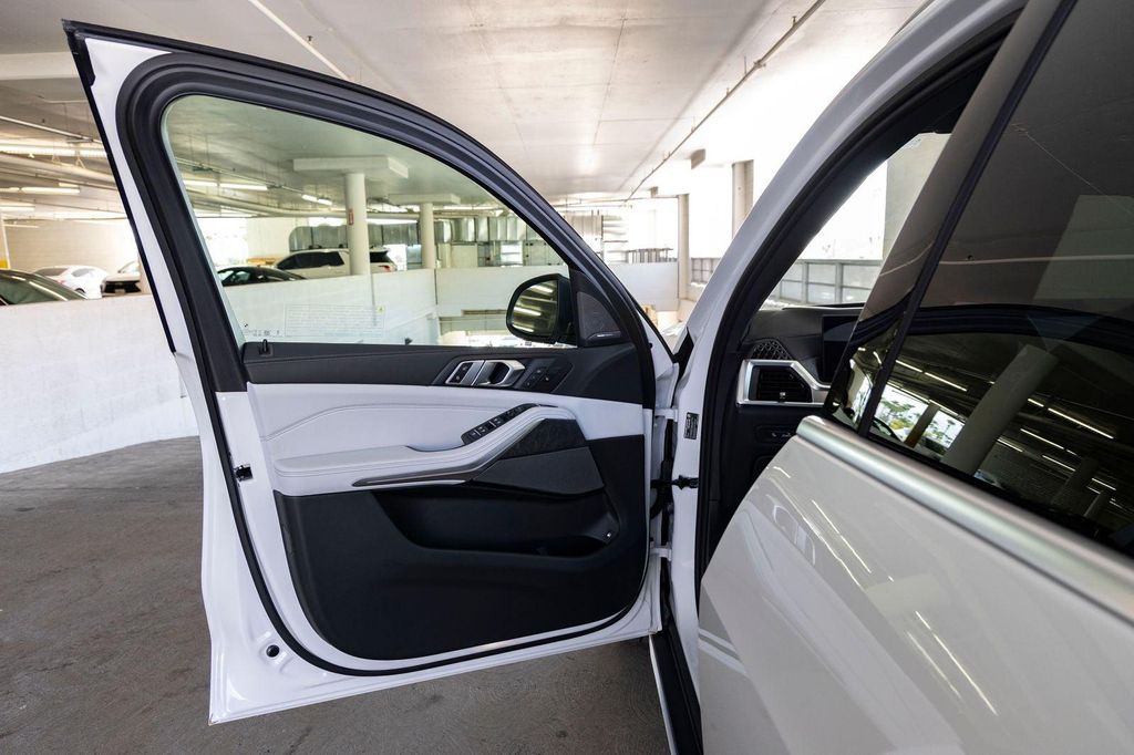 صورة مصغرة 13 لـ 2026 BMW X5 PHEV XDRIVE50E