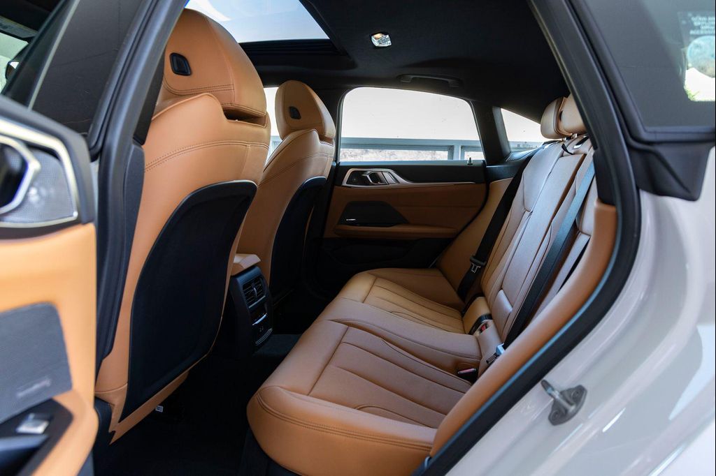 2026 BMW M440 I — миниатюра 23
