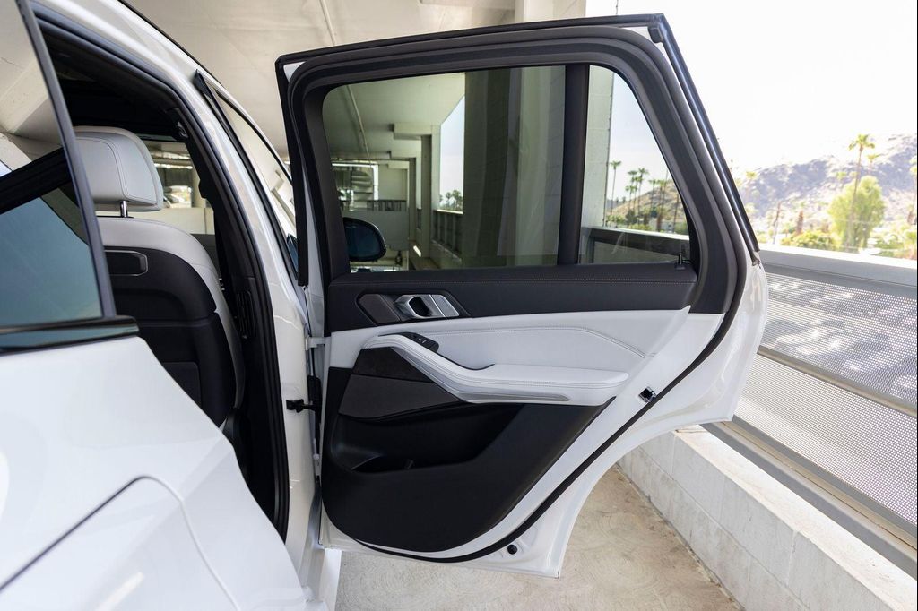 2026 BMW X5 PHEV XDRIVE50E — миниатюра 25