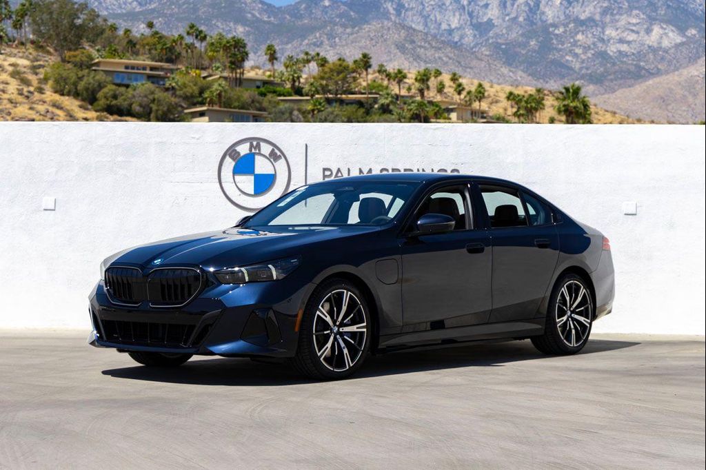 New 2026 BMW 550e xDrive