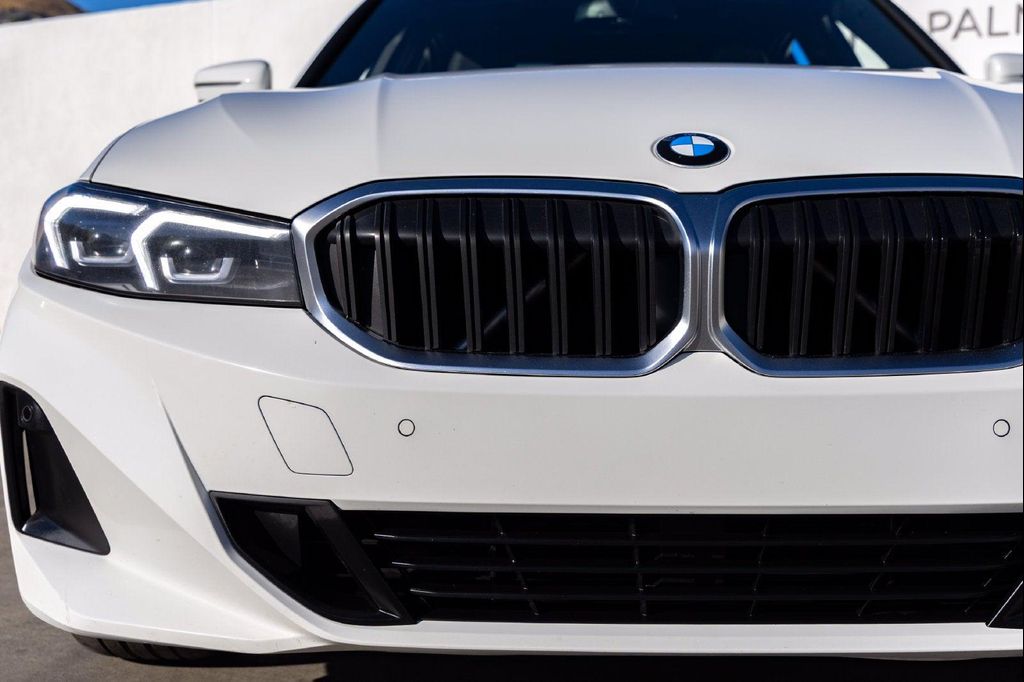 2024 BMW 330 330I 照片 9