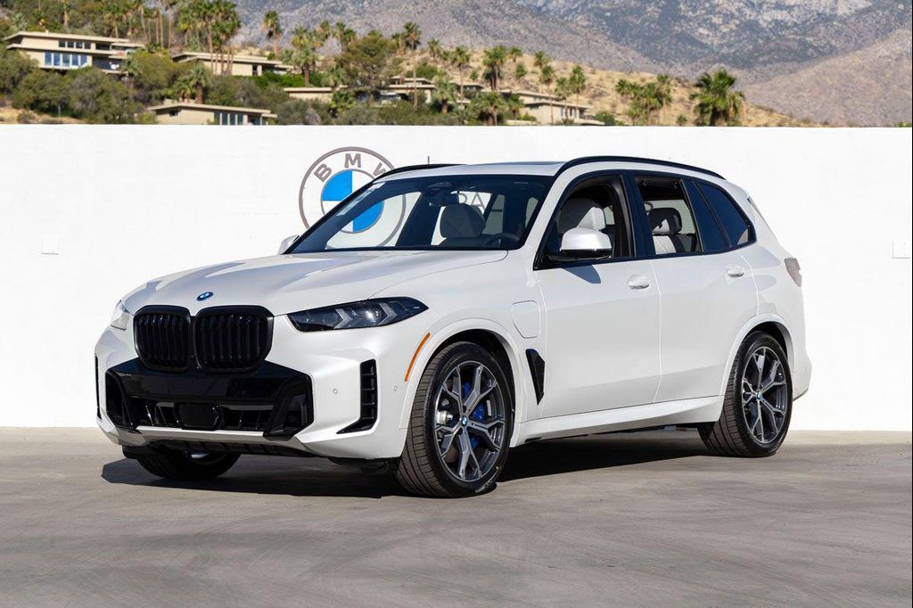 New 2026 BMW X5 PHEV xDrive50e