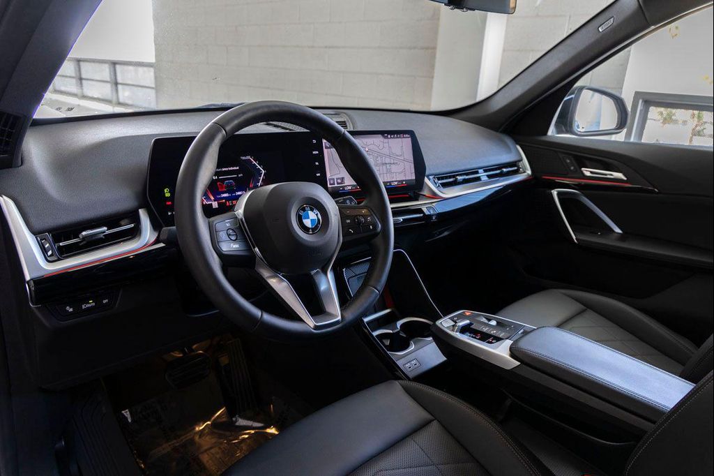صورة مصغرة 16 لـ 2023 BMW X1 XDRIVE28I