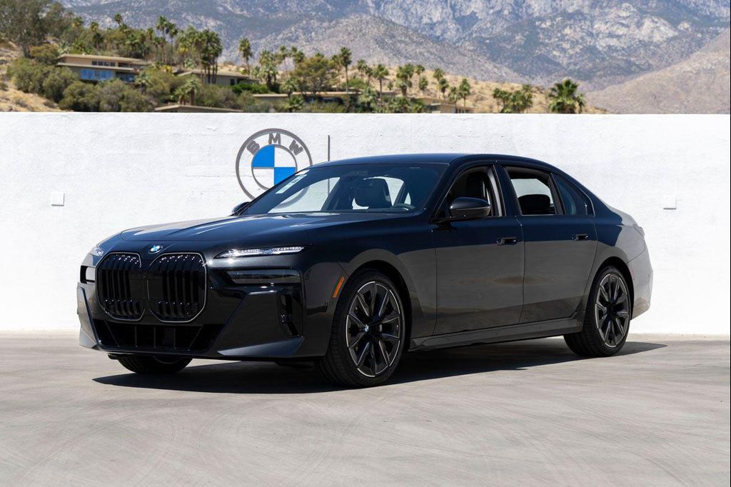 New 2026 BMW 760 xDrive