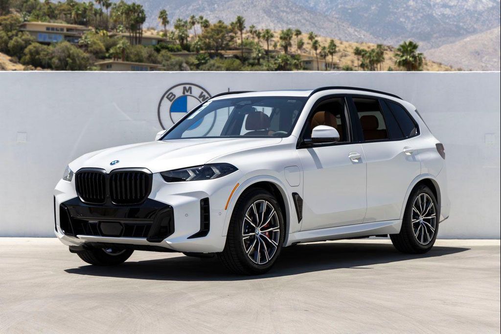 New 2026 BMW X5 PHEV xDrive50e